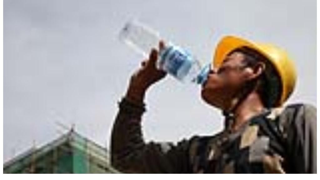 补充营养|48岁大哥一年骨折3次,医生:3种食物每天吃,骨头“碎成渣”