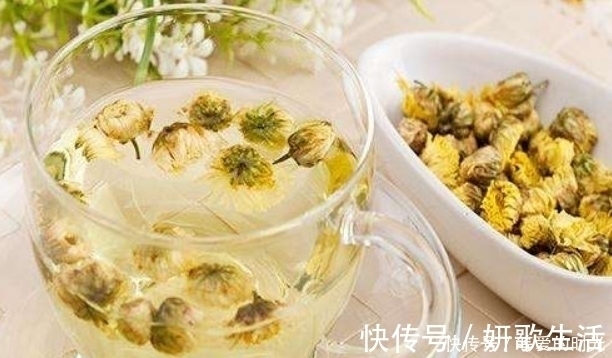 睡眠|菊花和此物一起泡,清理肠道垃圾毒素,睡眠好了,夜里睡得香!