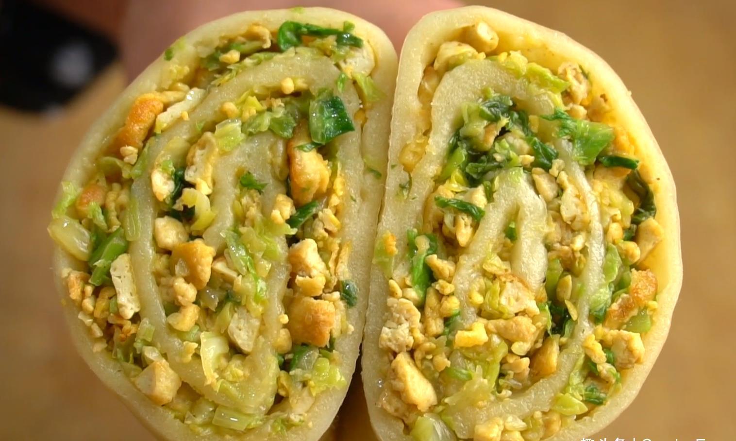 简单|白菜简单做,不发面不烫面,一折一卷就搞定,比包子还好吃!