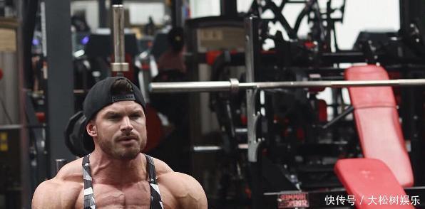 泰马克|特玛克穿上一件连衣裙，粉丝直呼眼睛中毒了，要去洗眼睛