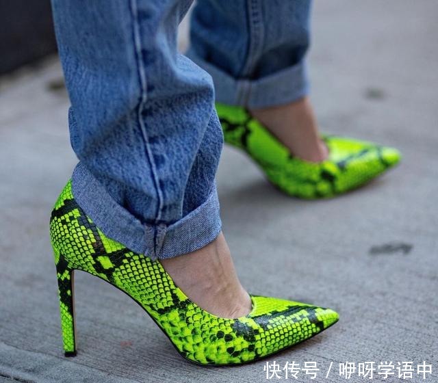 时装精|漂亮高跟鞋是职场人好伙伴，穿出都市女郎摩登感