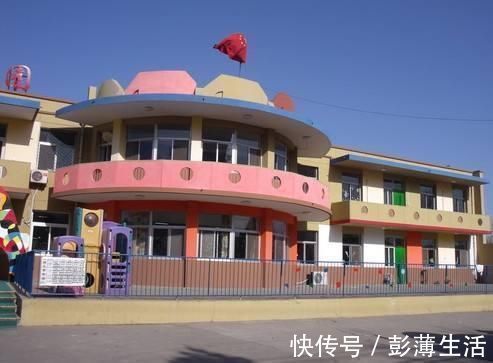 同学|上课被叫出来,9岁男生被同学家长拖拽殴打,施暴者还有一名孕妇