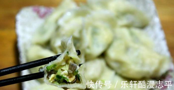 木耳|三伏天，用它包饺子，没肉也好吃，清香不油腻，一周吃五次不嫌烦