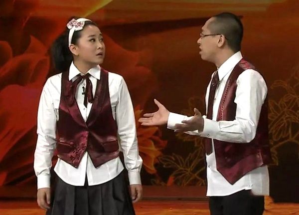 "公式相声"的畸形创新不足为奇,冯巩门下两位爱徒早就这么干过