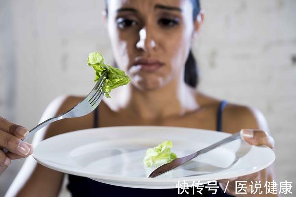 骨质疏松|女性卵巢衰老的5个特征，你符合几个？建议：多吃3物，少做2事