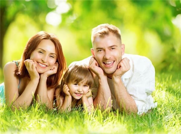 跳高跳远|女孩肚子奇大,医院检查竟发现腹中有“孩子”,得知真相父母崩溃