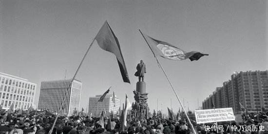 选择|苏联解体时,500万军队选择置身事外,其最终结局是如何?