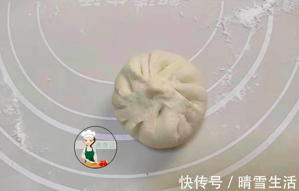 鲜香|夏天韭菜芹菜靠边站,此菜2块一斤,消暑清口,切碎蒸包子特美味