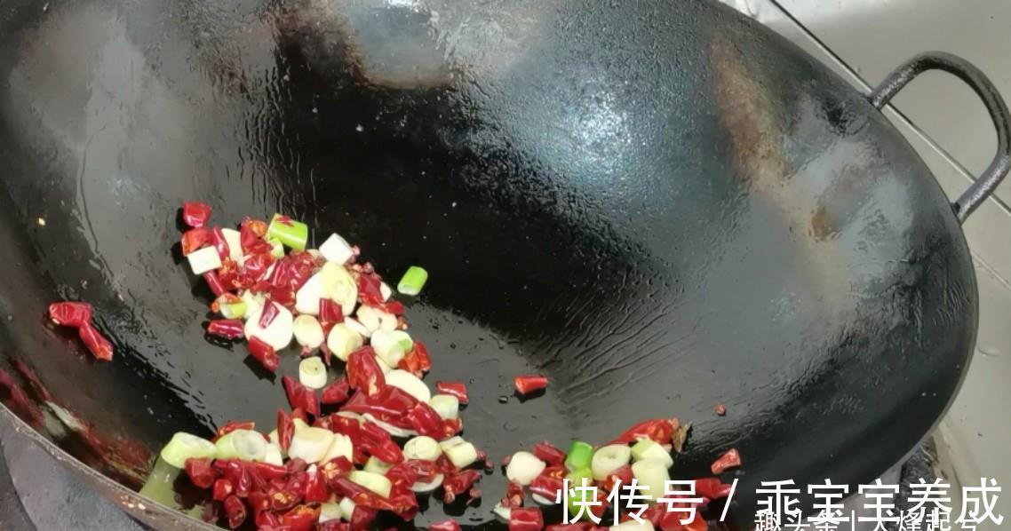 下饭|四季豆不容易入味,分享一种做法,麻辣鲜香又好吃,下饭又下酒