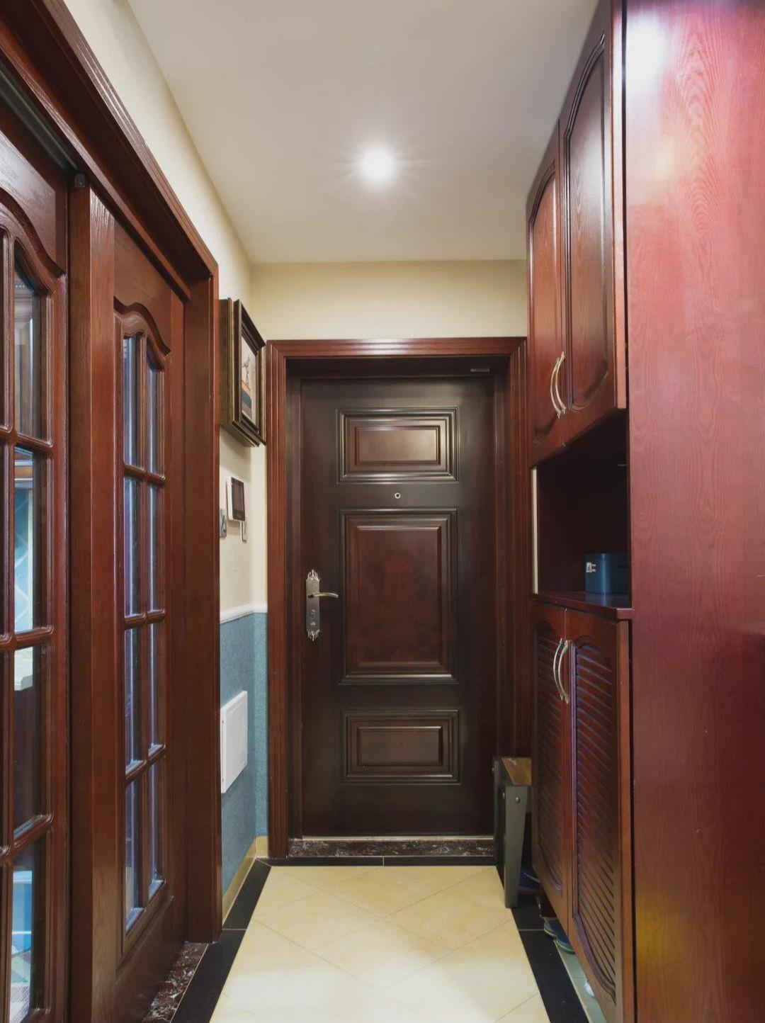 镜面|晒晒120㎡新家,阳台的设计朋友都说好,简单一改就多几排柜子用