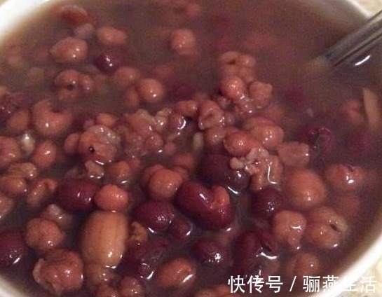 香芋丸子|天热，少吃西瓜多吃它，煮一煮放冰箱冷冻起来，随时吃随时取！