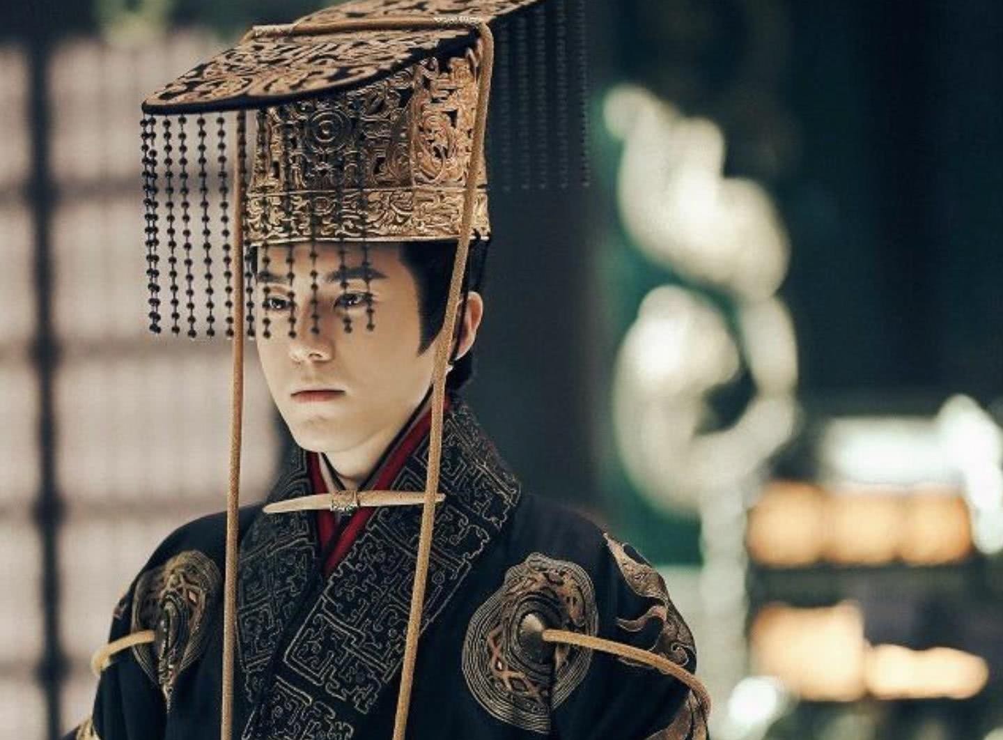 吕不韦|吕不韦聪明一世,最后是什么原因,让他要服毒自尽?