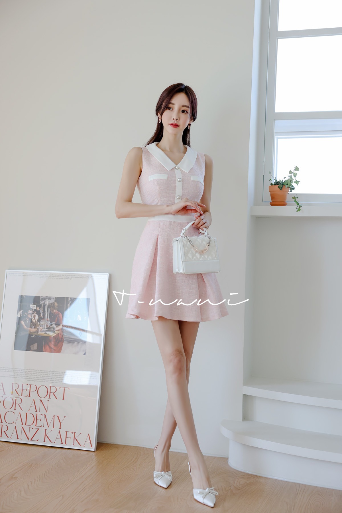 首发|首发孙允珠高清时尚搭配:甜彩霓虹棉花糖水漾芭莎洋裙