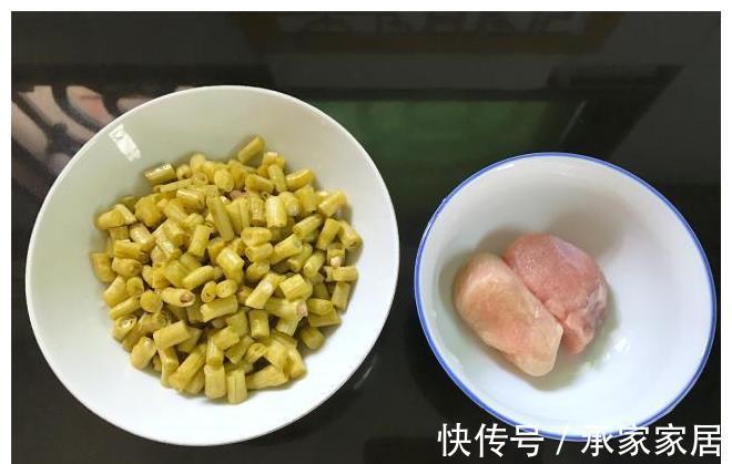 做法|自从学会豇豆这做法,我家一周做了三次,酸辣开胃,特过瘾