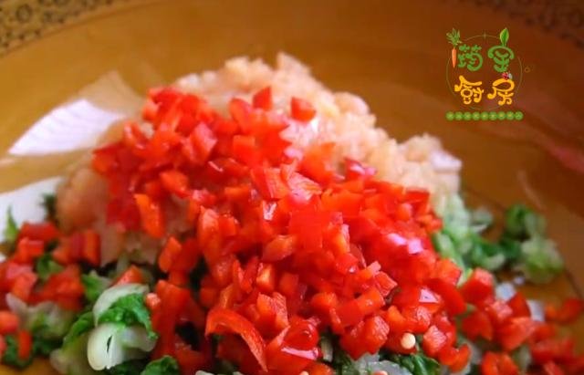 早餐饼这样做，青菜、粗粮加鸡肉，粗粮细做，营养健康，做法简单