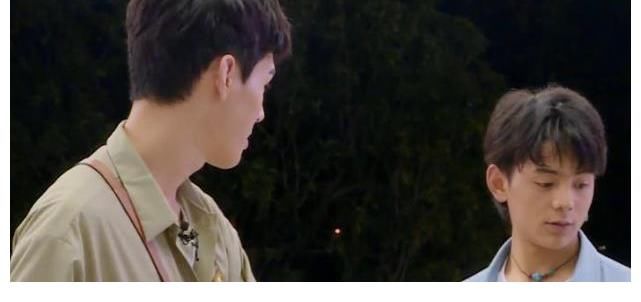 黄晓明|赵丽颖王俊凯空降《中餐厅》，亮相方式很心酸，没常驻节目真可惜