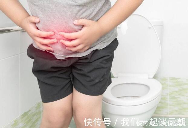 大便|排便莫名出现4种征兆,或暗示大肠癌易上身,趁早检查,别忽视