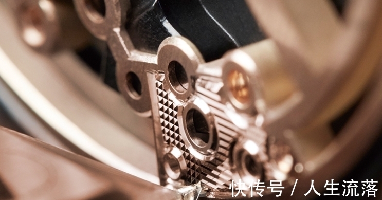 零件 大作出击!宝玑全新超薄镂空陀飞轮5395BR