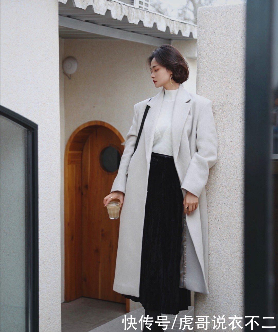 聪明的女人早就不追求“少女感”了，大气优雅才是更明智的选择