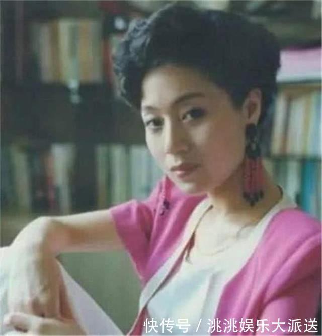 余秋雨$李红为余秋雨付出14年,却败给了戏子,无奈独自为女儿撑起一片天