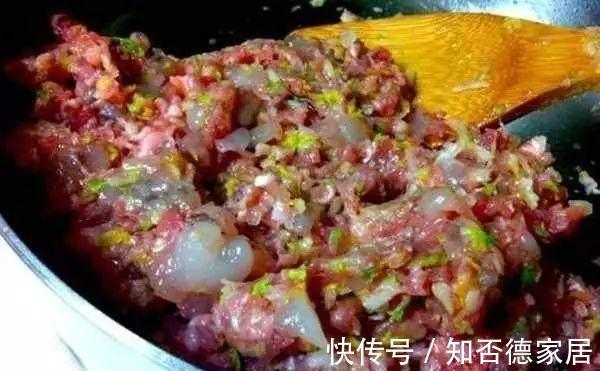 搅拌均匀|爱吃饺子的人很多，会调饺子馅的人很少，教你调好吃的饺子馅