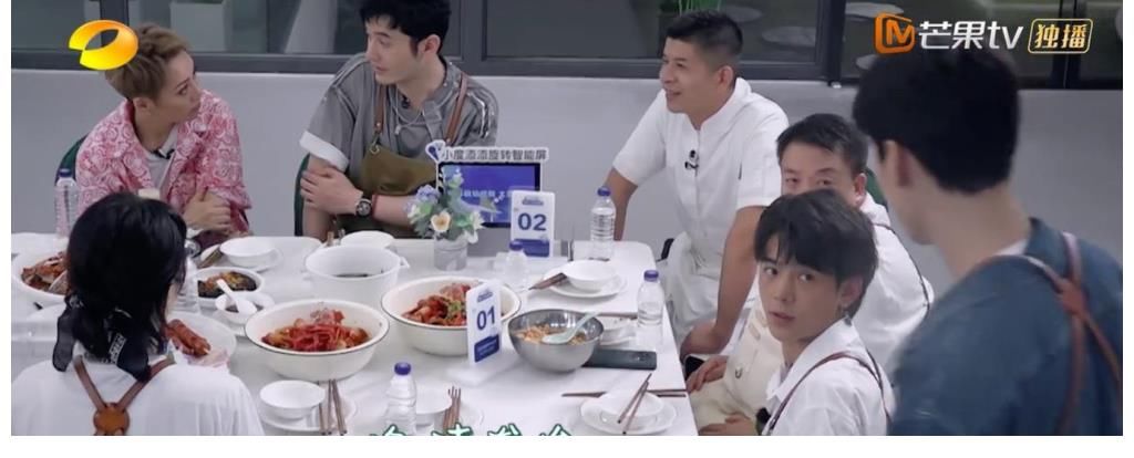 宁静|凭一己之力带歪《中餐厅5》画风，，龚俊“快乐打工人”人设不倒