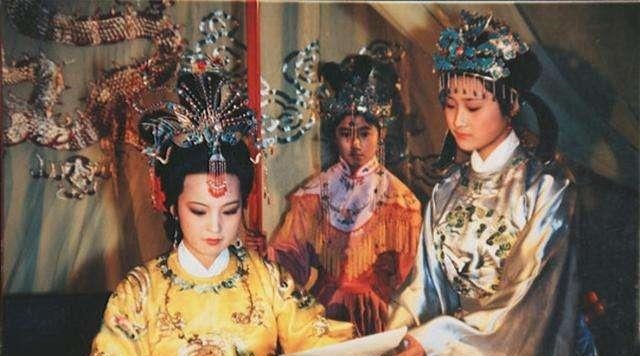 贾府&贾元春的死为何伏在七夕的故事里脂砚斋给出了答案！