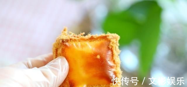 肉松小贝新做法,十分钟搞定,咬上一口,那叫一个香,完全没难度