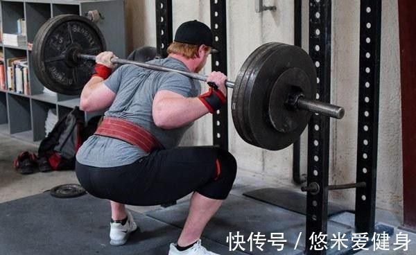 鞋子|健身穿什么鞋子合适?选择这3款训练鞋,让你的健身效果翻倍