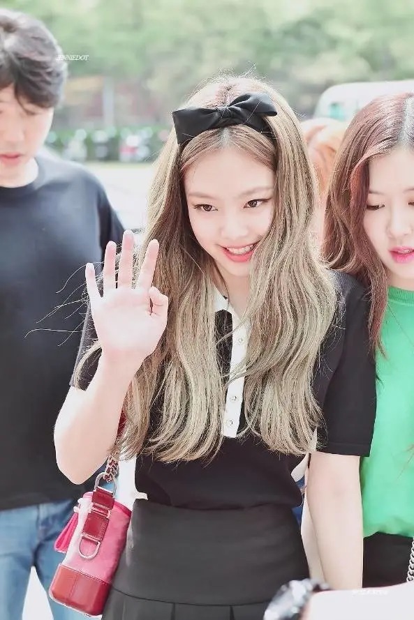 复古风|发饰的百年之旅：复兴还是新潮？Get每天都能玩穿越的小妙招