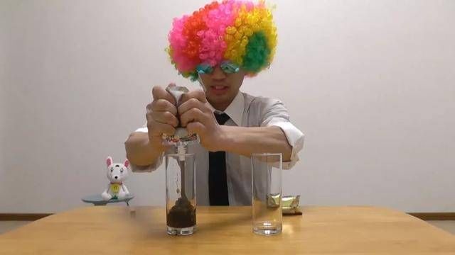  日本推出可以喝的饭团，外包装像吸吸果冻，网友模仿我国八宝粥