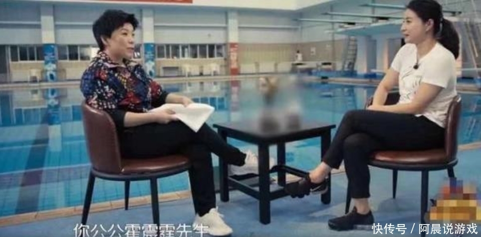 孩子|郭晶晶3个孩子吃饭照火了,餐具太吸睛,这才是真正的“富养”