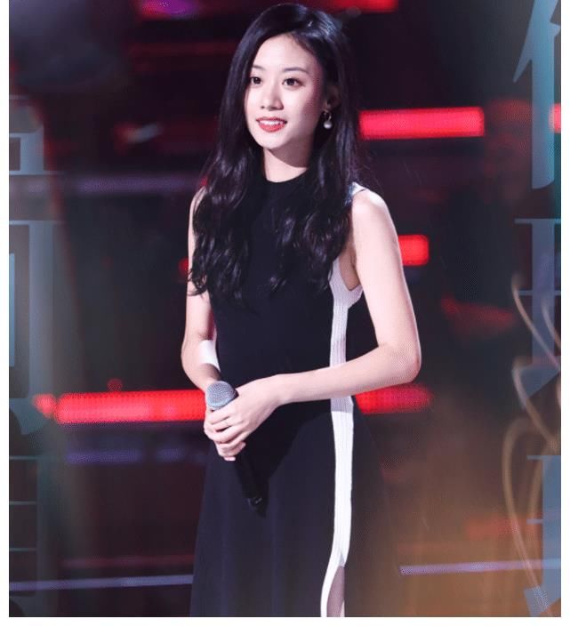 我的歌声里|第10季《中国好声音》开播，选手平庸，那英一语道破节目下滑原因