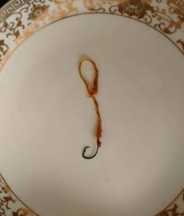 吃钓鱼人钓的鱼要千万小心！这是为什么呢？
