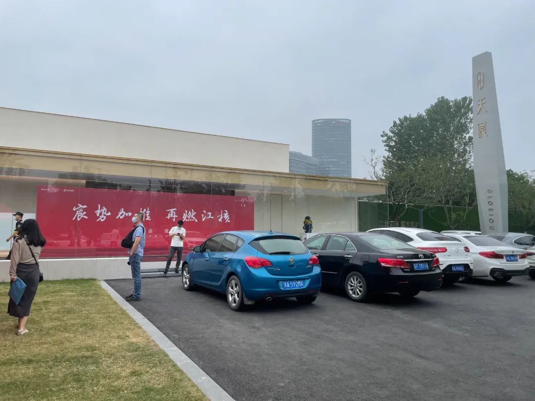 买房人|江核没卖完？南京两盘今日开盘遇冷……