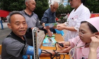 血压|血压高的人谨记不止是盐,3种食物也要少吃,不然血压爆表