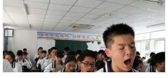 学生|“高考工厂”或许辉煌不再，仅有一名学生考上清华，让人有点失望