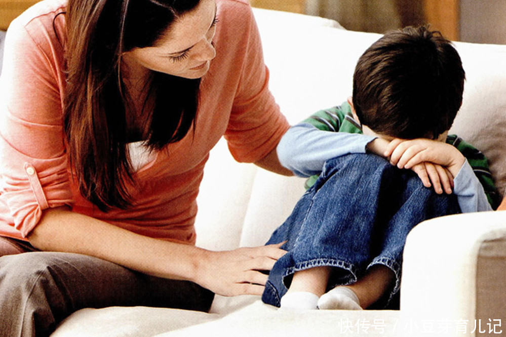 自卑|这三句话孩子常挂嘴边,多数是自卑懦弱,看看你家的孩子是否如此