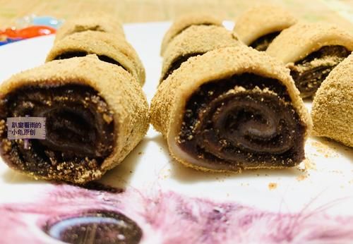 教你制作经典小吃驴打滚的详细教程，简单实用，只要掌握几个窍门一学就会