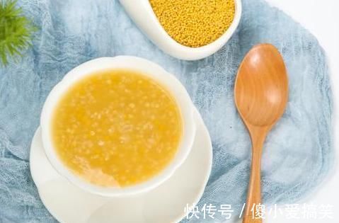 黏稠|粥铺老板:熬小米粥时,记住关键3点,轻松熬出米油,太好喝了
