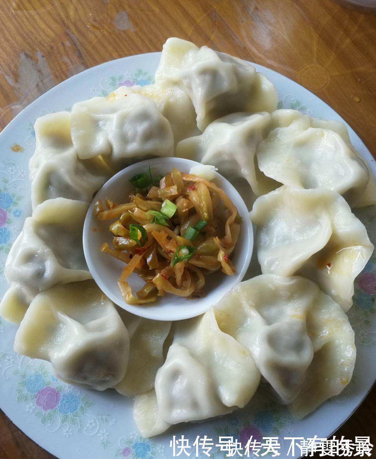 减肥|店主教你:素3鲜馅饺子,1把木耳3个鸡蛋,营养又减肥,真好吃