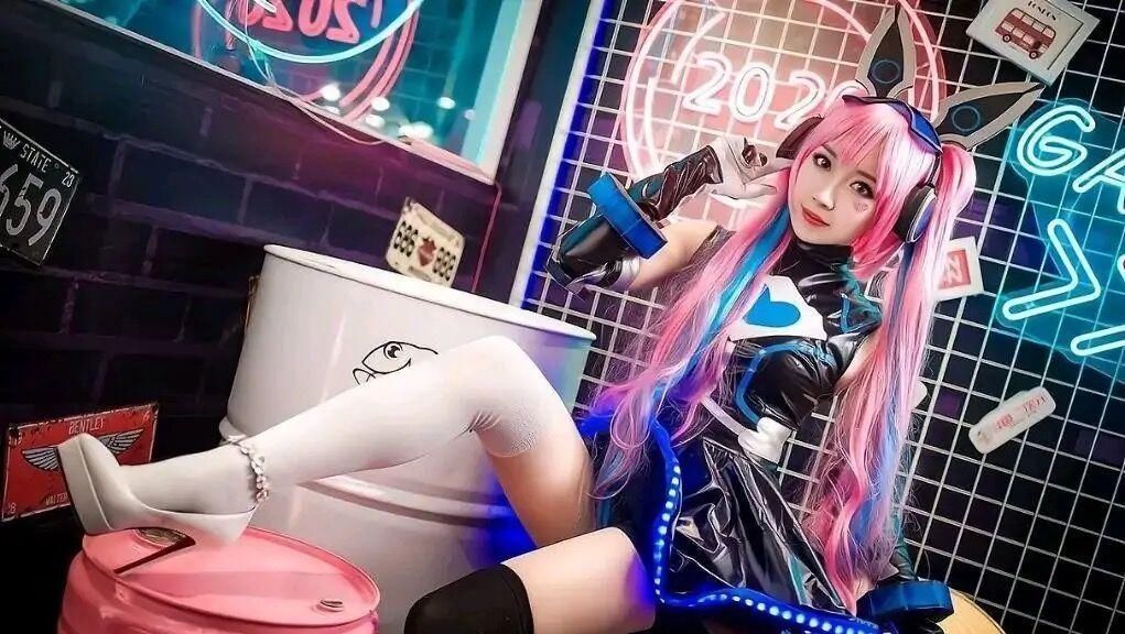 二次元|为什么二次元老婆没有腋毛？美感是一方面，重要的是避免性感