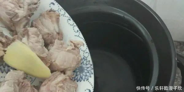 失眠最怕的一道菜,做法簡單湯鮮味濃,一覺睡到天大亮