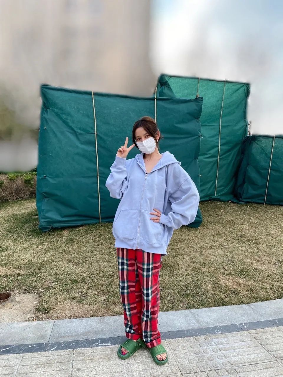 越自在越时髦，拖鞋就是证明