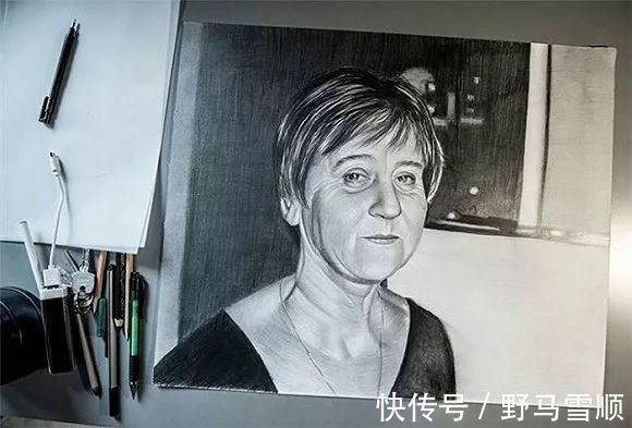 维也纳$身残志坚:没有双手的他,画出令人惊叹的铅笔肖像