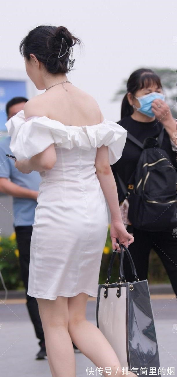 包臀裙 活泼减龄的包臀裙塑造出时尚新颖的穿搭,秀出高级美感,灵活多变!