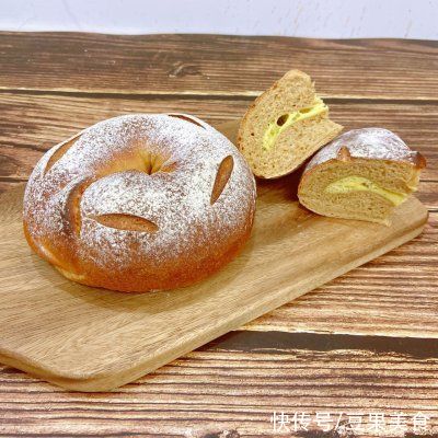 咖啡控不要错过??咖啡拿铁奶酥软欧包