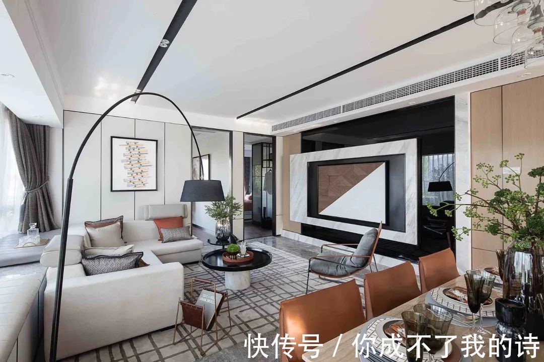 针线活|122㎡现代时尚，心灵手巧的女主，在家布置工作台，做起针线活