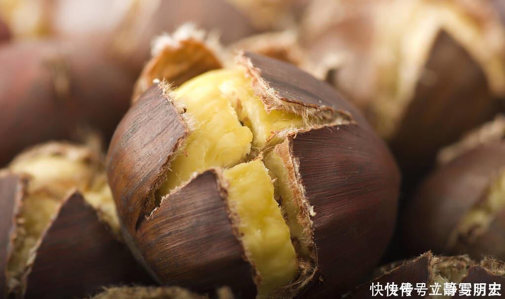 生板栗买回家,不用煮也不用炒,教你简单做法,好剥壳又好吃