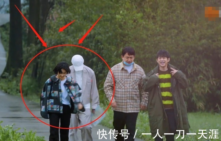 導演為何只選張子楓一位常駐女嘉賓看完首期節(jié)目后，終于明白了